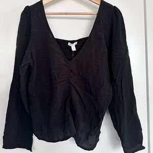 H&M Black Cropped Long Sleeve Top Size L